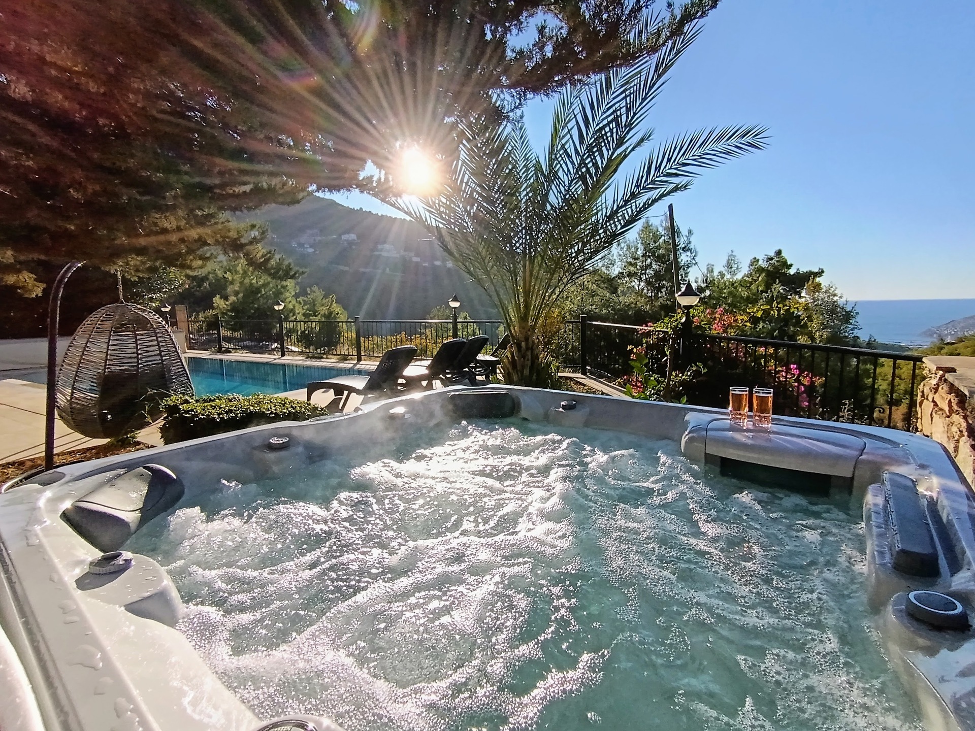 5 Star Villa Harmony – Sea & Mountain Escape