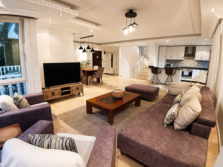 5 Star Villa Harmony – Sea & Mountain Escape