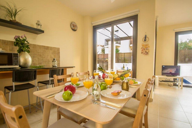 Mieten Sie eine Luxusvilla in der Nähe von allem, Famagusta Villa 1019