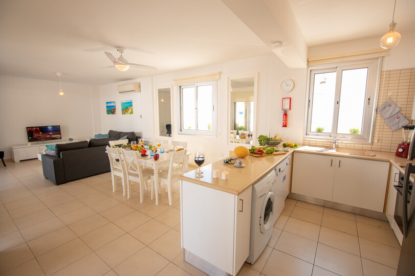 Mieten Sie eine luxuriöse 3-Zimmer-Strandvilla, Famagusta Villa 1020