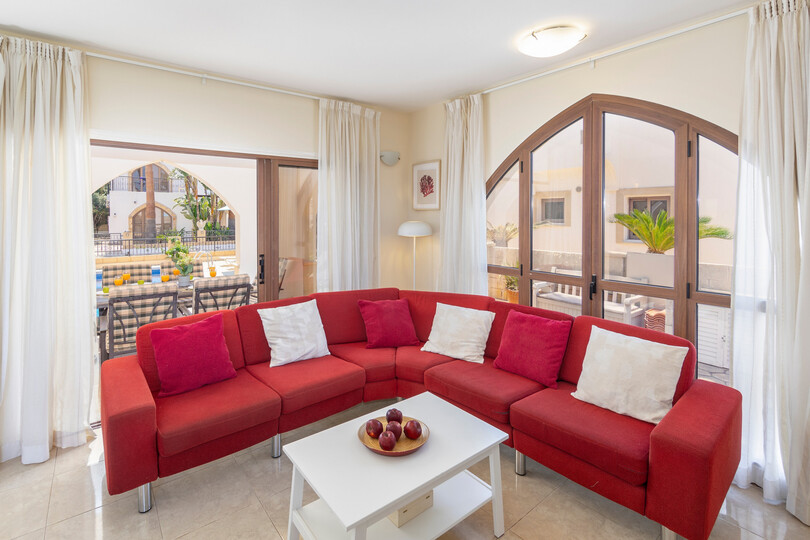 Luxuriöse 4-Zimmer-Strandvilla zur Miete, Famagusta Villa 1022