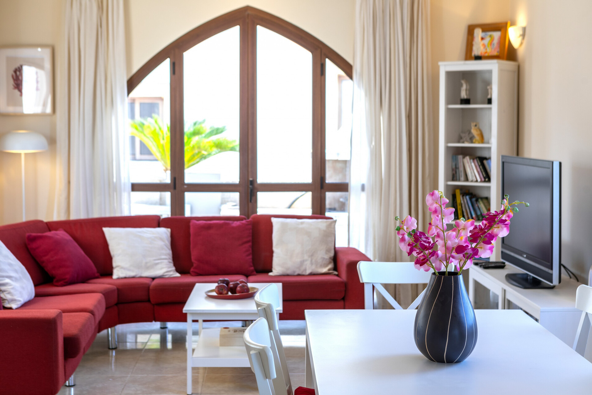 Luxuriöse 4-Zimmer-Strandvilla zur Miete, Famagusta Villa 1022