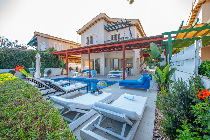 Ihre 5-Sterne-Strandvilla, Famagusta Villa 1025