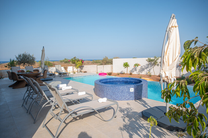 Ihre 5-Sterne-Strandvilla in Famagusta Villa 1024