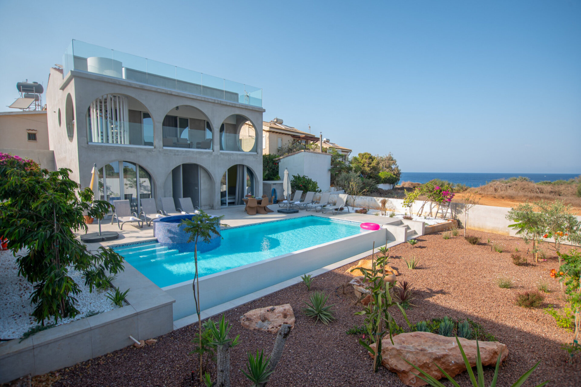 Ihre 5-Sterne-Strandvilla in Famagusta Villa 1024