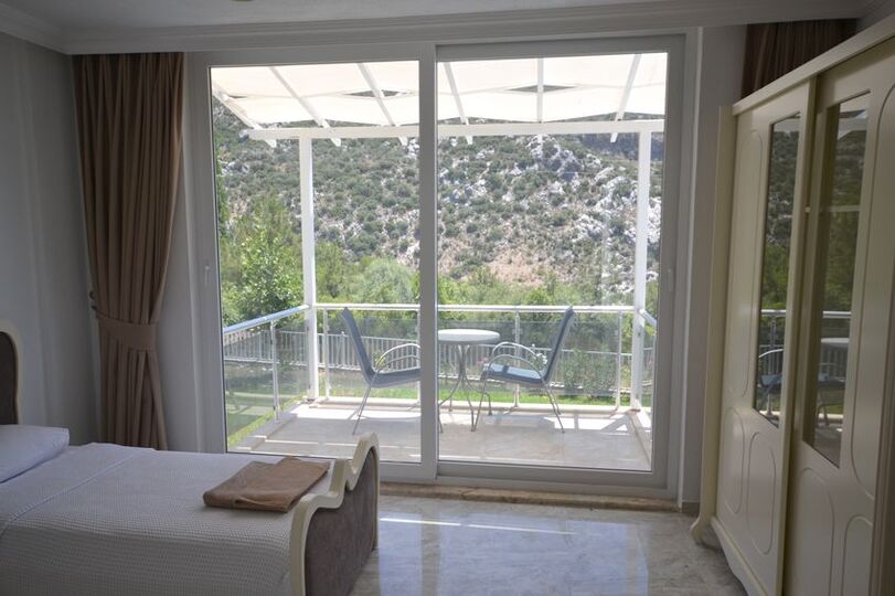 Mieten Sie Ihre eigene Luxusvilla mit 4 Schlafzimmern, Kalkan Villa 1071