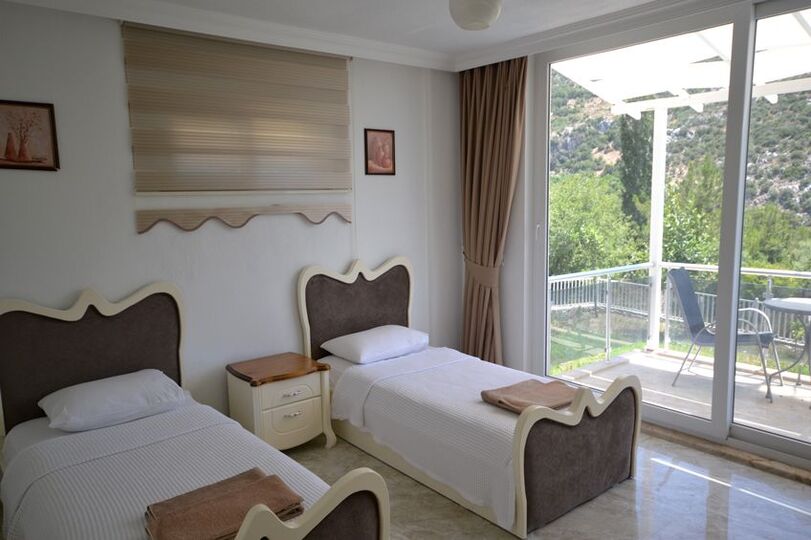 Mieten Sie Ihre eigene Luxusvilla mit 4 Schlafzimmern, Kalkan Villa 1071
