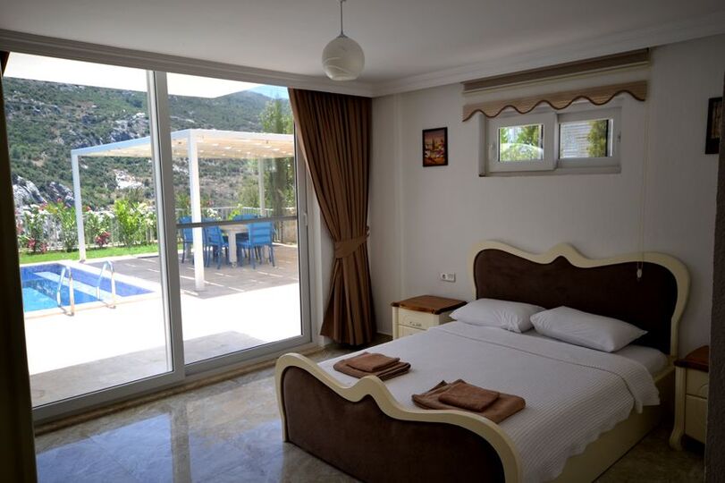 Mieten Sie Ihre eigene Luxusvilla mit 4 Schlafzimmern, Kalkan Villa 1071
