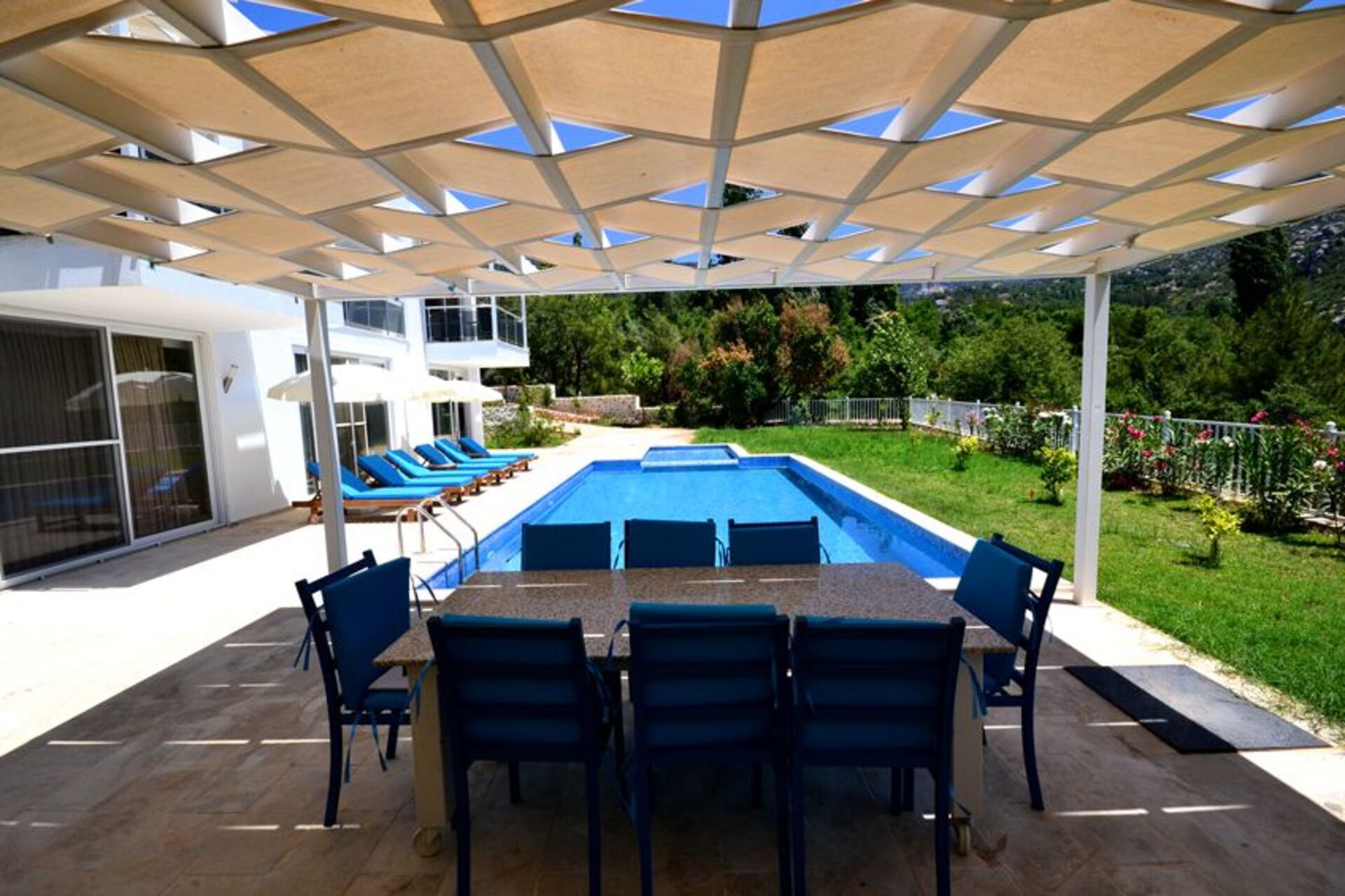 Mieten Sie Ihre eigene Luxusvilla mit 4 Schlafzimmern, Kalkan Villa 1071