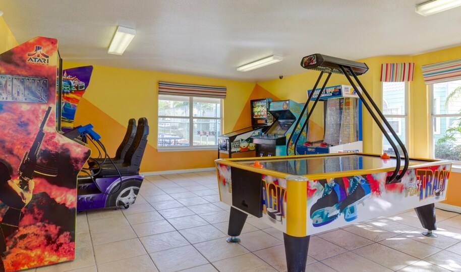 Luxuriöse Eigentumswohnung im zeitgenössischen Stil in den Villen des Island Club, Florida, Eigentumswohnung 6017