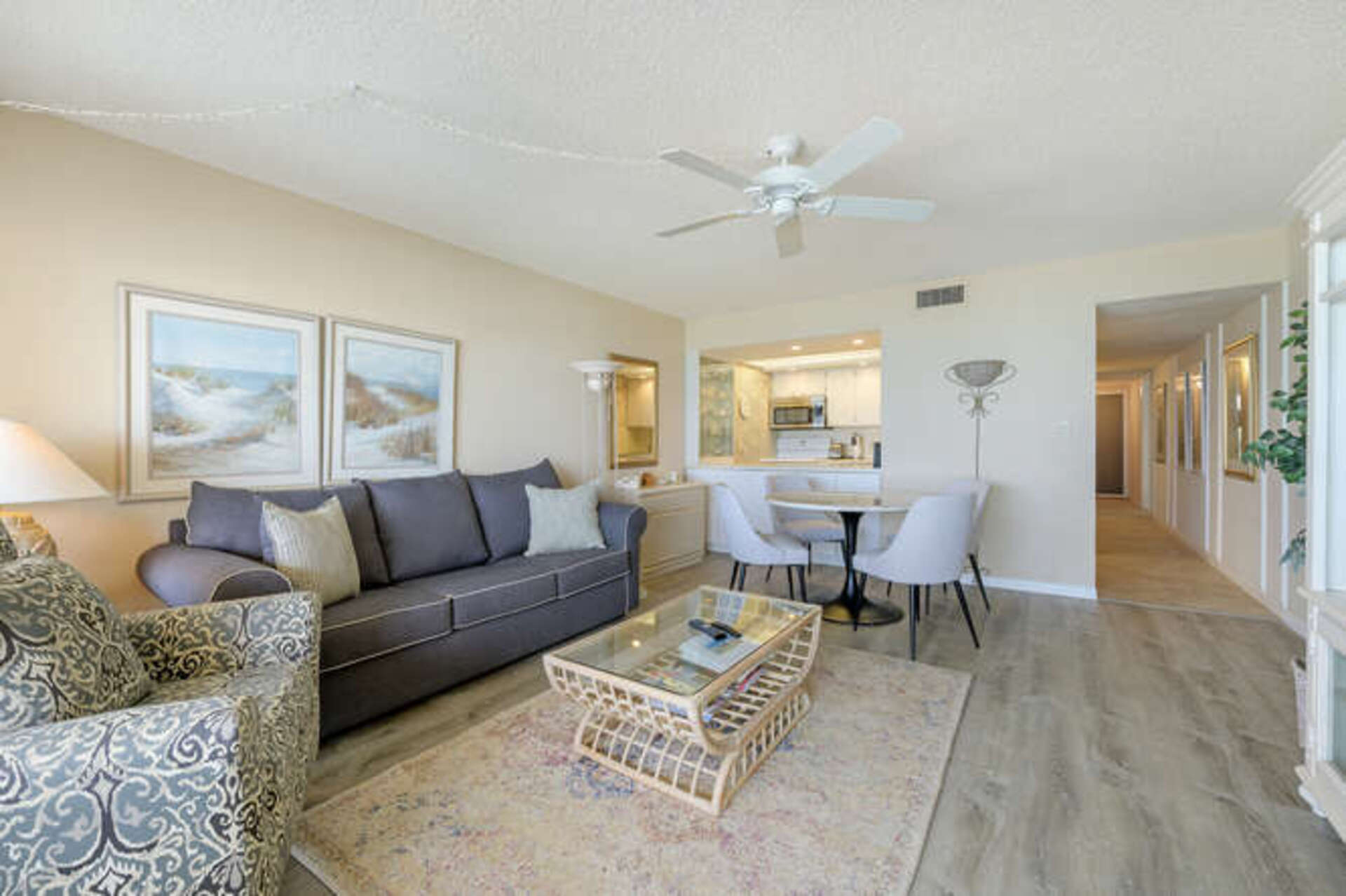 Luxuriöse Eigentumswohnung im zeitgenössischen Stil am Dolphin Way, Florida, Eigentumswohnung 5937