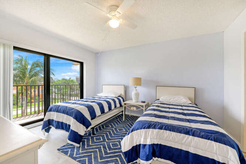 Luxuriöse Eigentumswohnung im zeitgenössischen Stil am Dolphin Way, Florida, Eigentumswohnung 5937