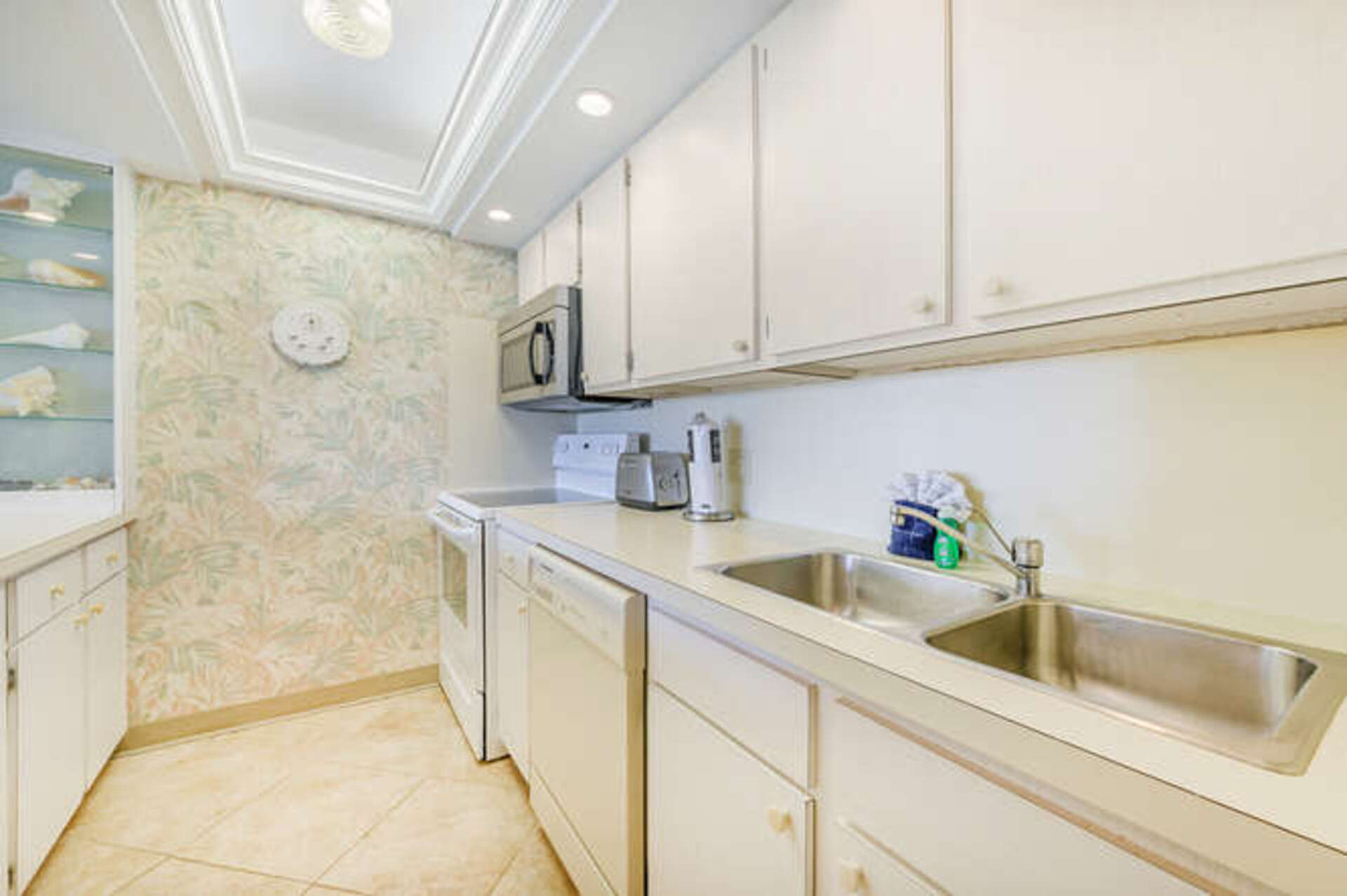 Luxuriöse Eigentumswohnung im zeitgenössischen Stil am Dolphin Way, Florida, Eigentumswohnung 5937