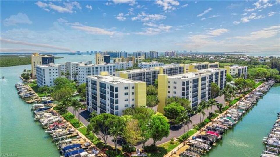 Luxuriöse Eigentumswohnung im zeitgenössischen Stil in Hibiscus Point, Florida, Eigentumswohnung 5933