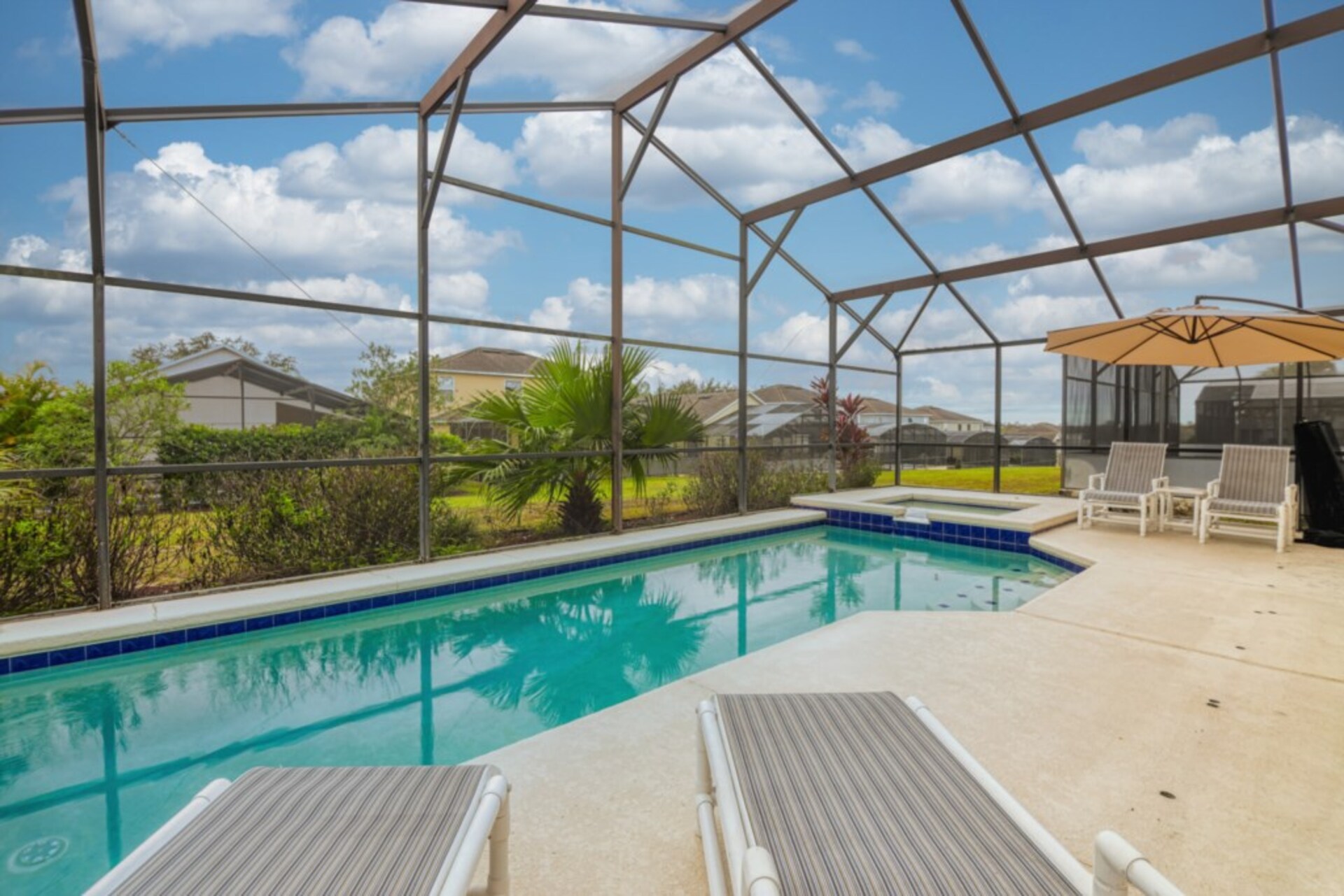 5-Sterne-Villa in einer der prestigeträchtigsten Gegenden in Legacy Park, Florida Villa 6060