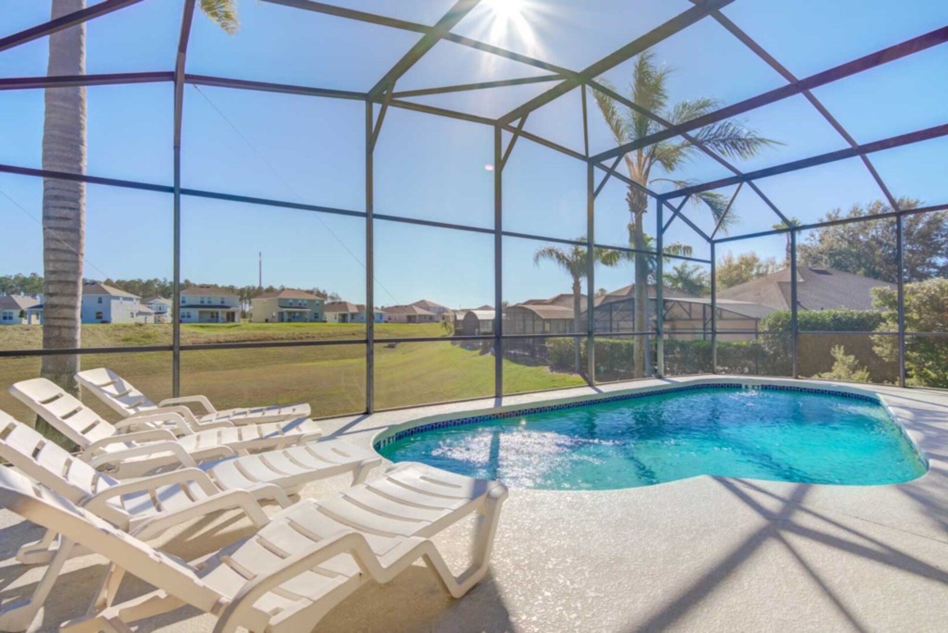 5 Sterne in einer der prestigeträchtigsten Gegenden im Calabay Parc am Tower Lake, Florida Villa 6117