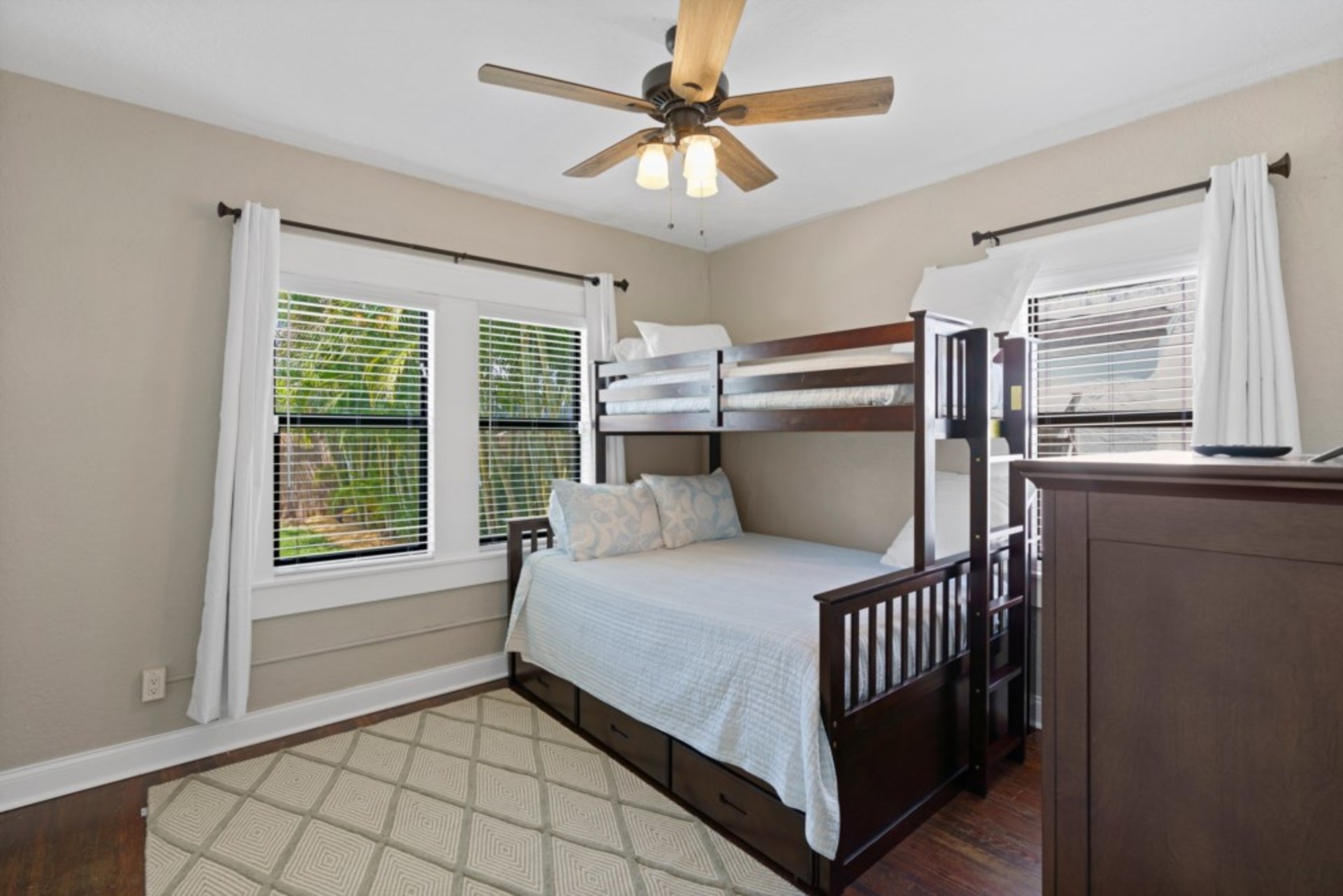 Atemberaubendes Stadthaus in bester Lage in West Palm Beach, West Palm Beach Townhome 1865