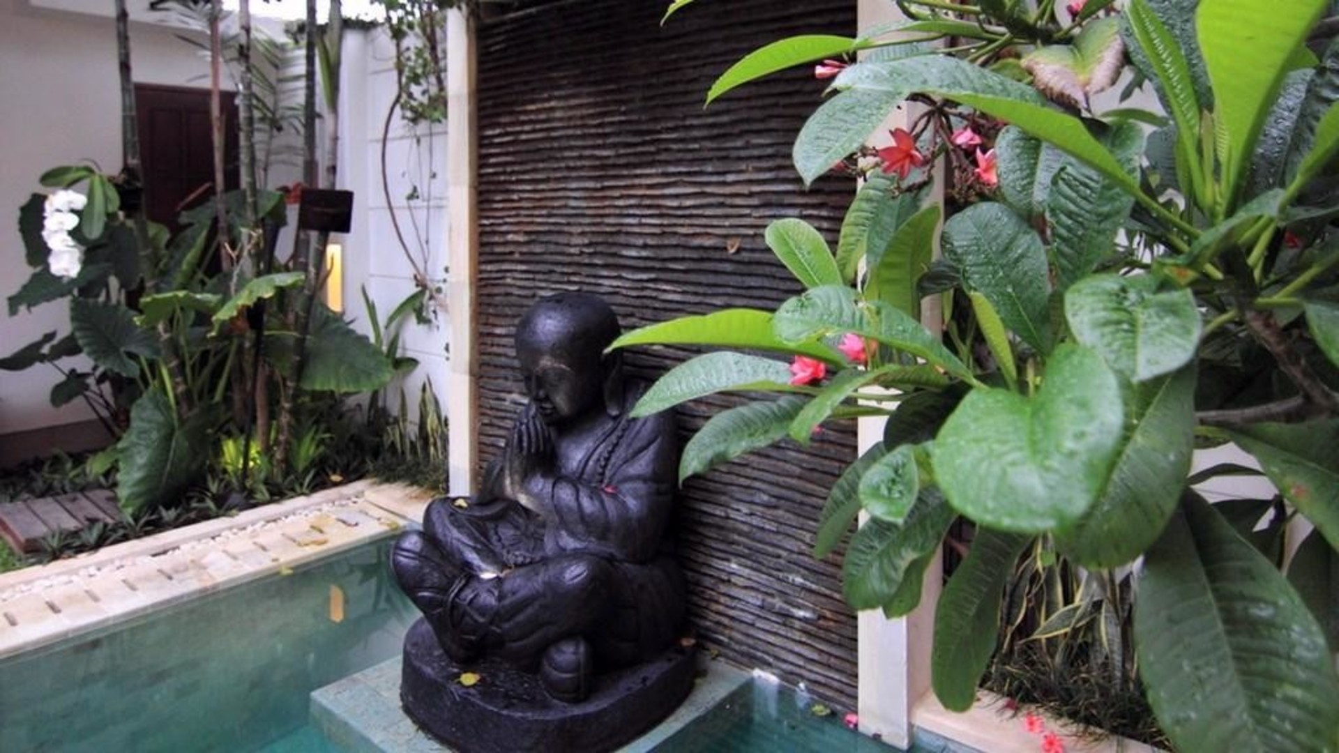 5 Star Villa Holidays ist stolz, Bali Villa 2132 zu präsentieren
