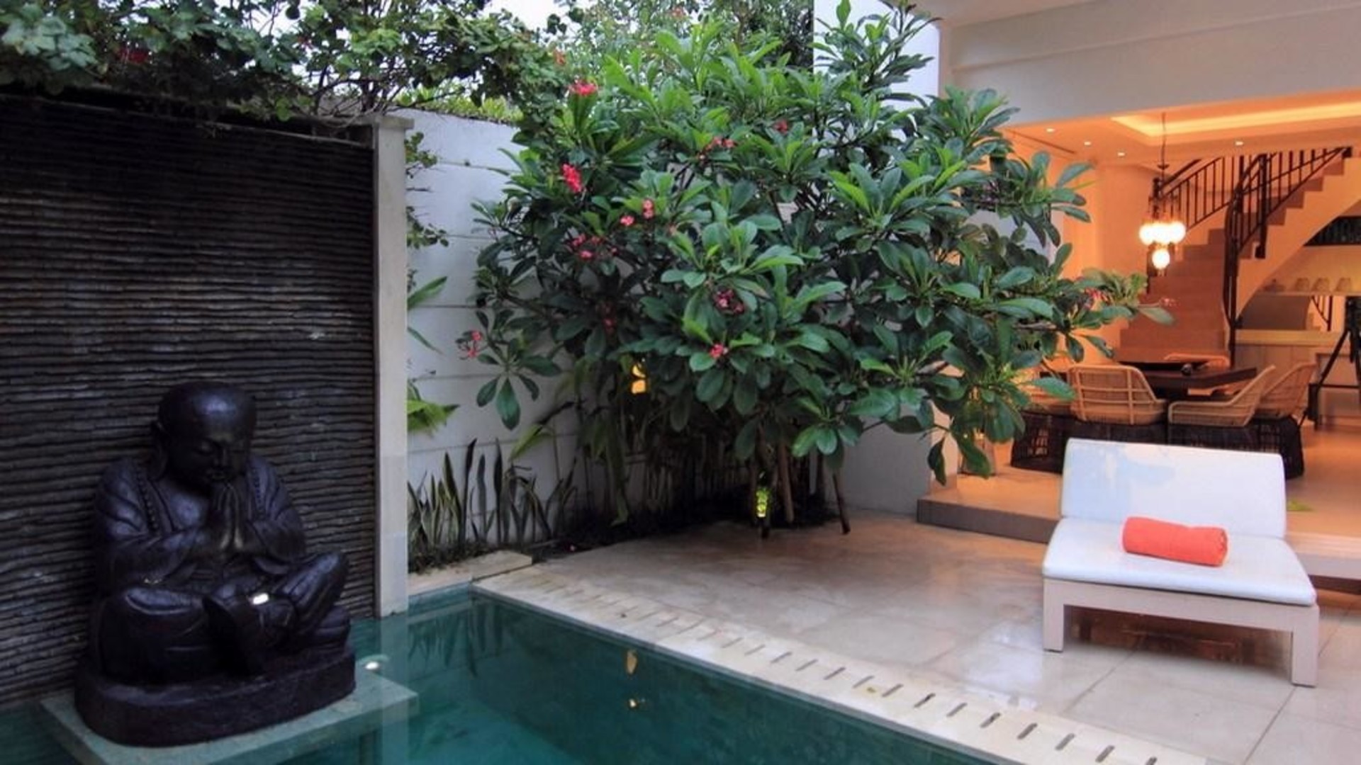 5 Star Villa Holidays ist stolz, Bali Villa 2132 zu präsentieren
