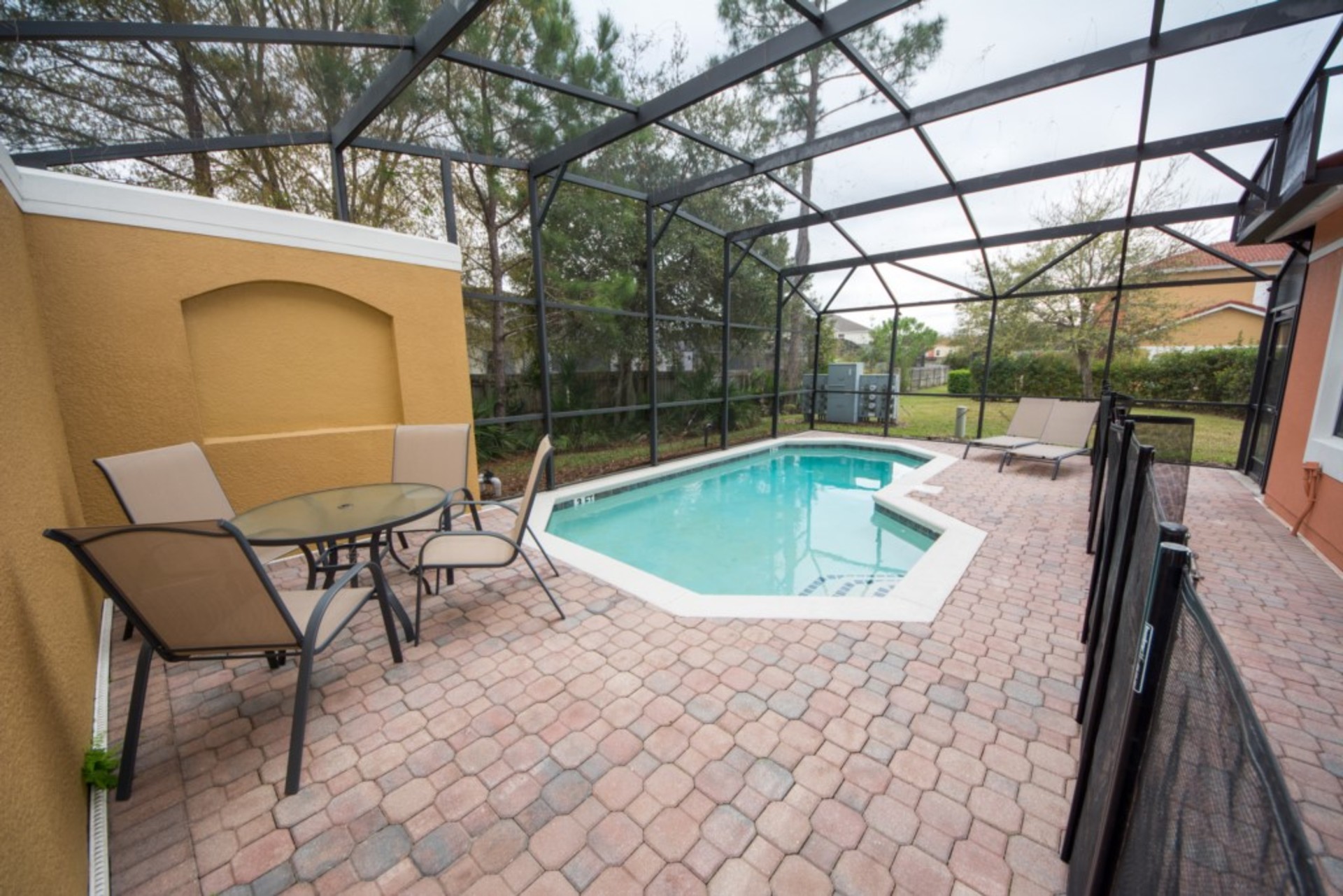 Luxuriöse Villa im zeitgenössischen Stil, Florida Villa 6198