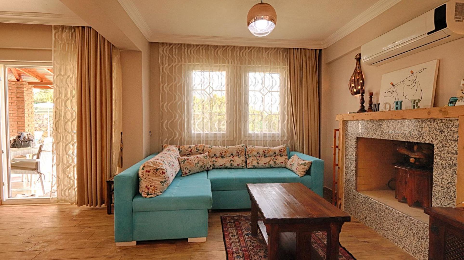 5 Star Villa with 4 Bedrooms, Fethiye Villa 1044
