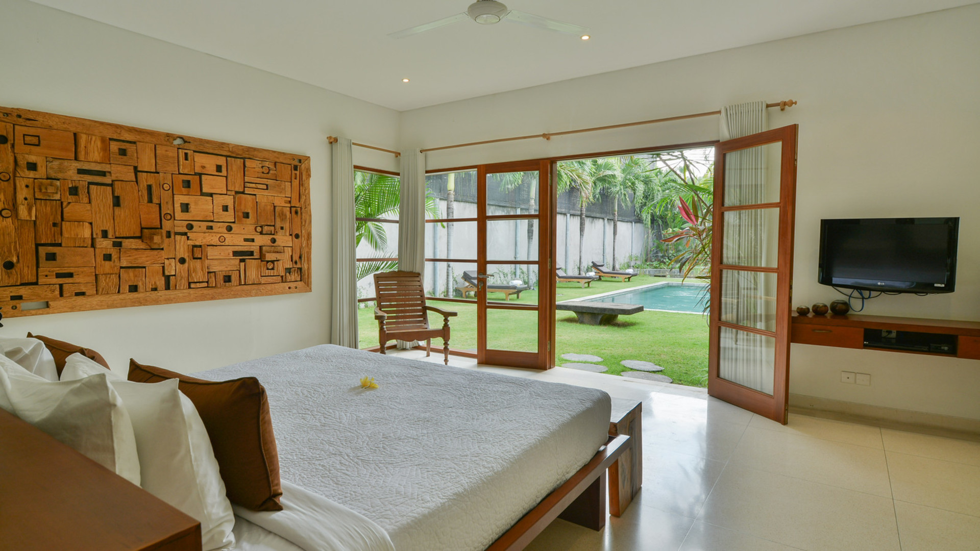 Fantastische 5-Sterne-Villa mit 2 entspannenden Pools, Bali Villa 2136