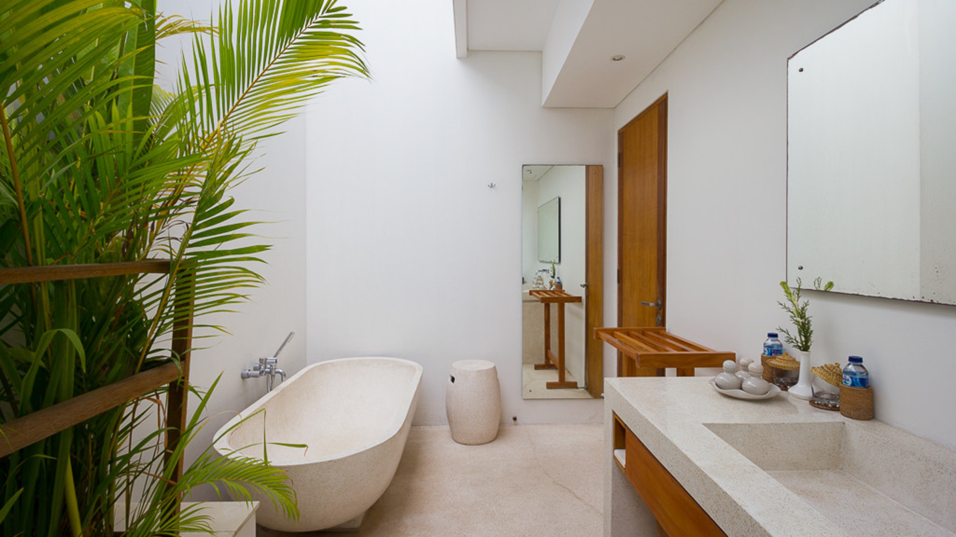 Fantastische 5-Sterne-Villa mit 2 entspannenden Pools, Bali Villa 2136