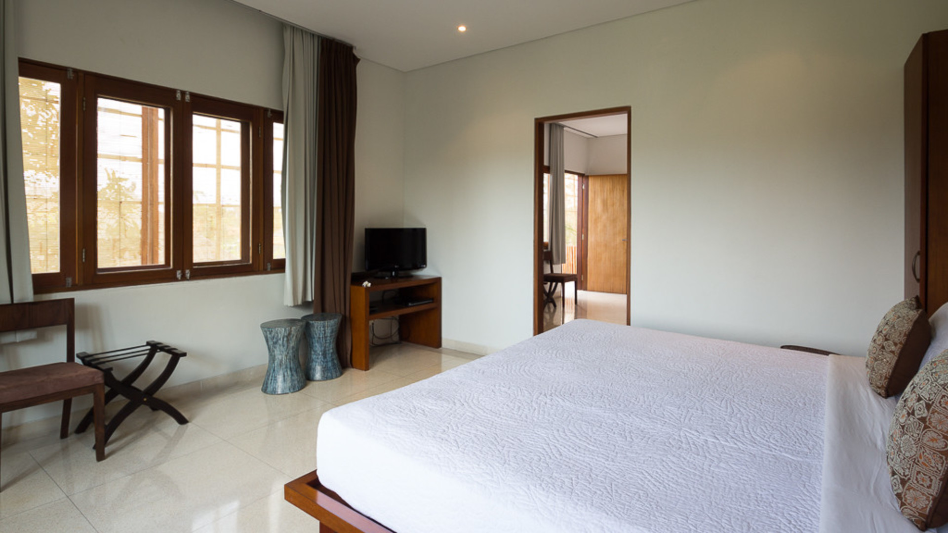 Fantastische 5-Sterne-Villa mit 2 entspannenden Pools, Bali Villa 2136