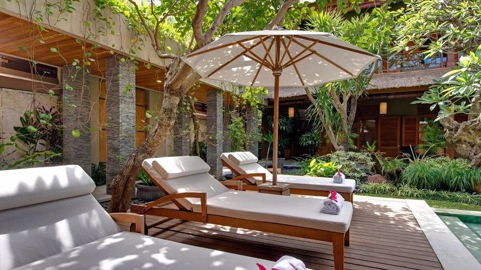 Ruhige Villa mit glitzerndem Swimmingpool, Bali Villa 2139