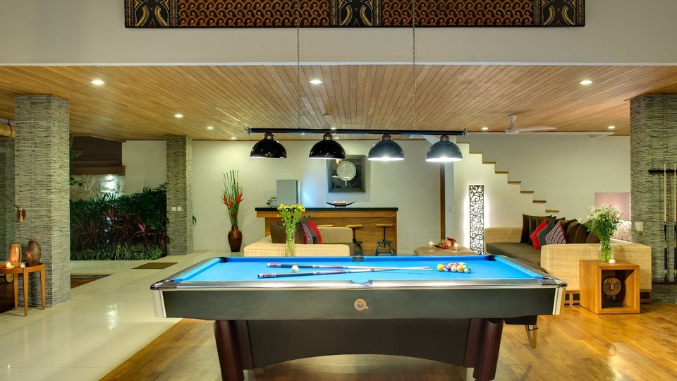 Ruhige Villa mit glitzerndem Swimmingpool, Bali Villa 2139