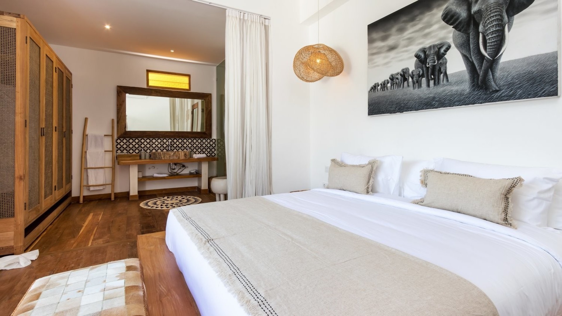 Ruhige Ferienvilla mit 4 Schlafzimmern und Pool, Bali Villa 2205