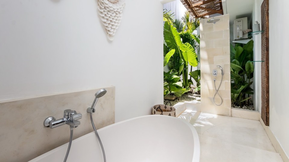 Ruhige Ferienvilla mit 4 Schlafzimmern und Pool, Bali Villa 2205