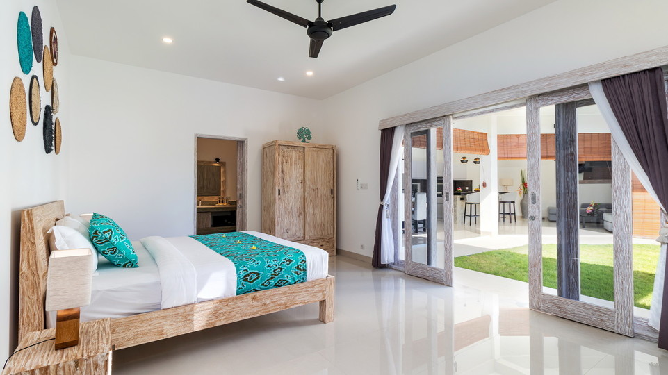 Luxuriöse 4-Zimmer-Villa mit Pool, Bali Villa 2206