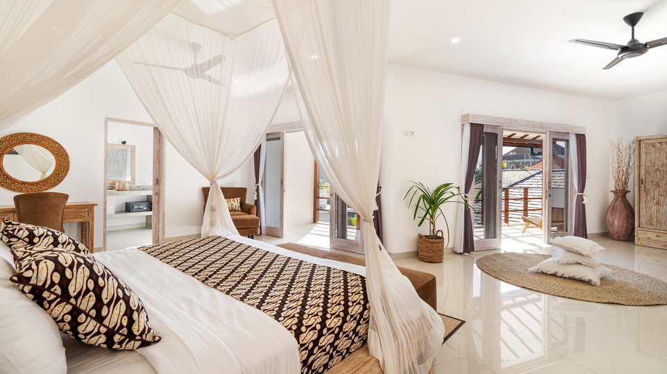 Luxuriöse 4-Zimmer-Villa mit Pool, Bali Villa 2206