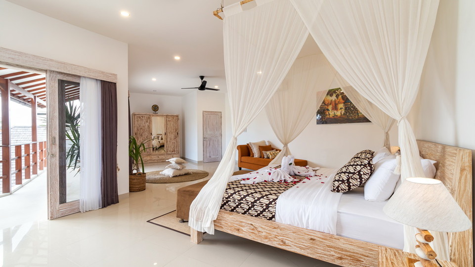 Luxuriöse 4-Zimmer-Villa mit Pool, Bali Villa 2206