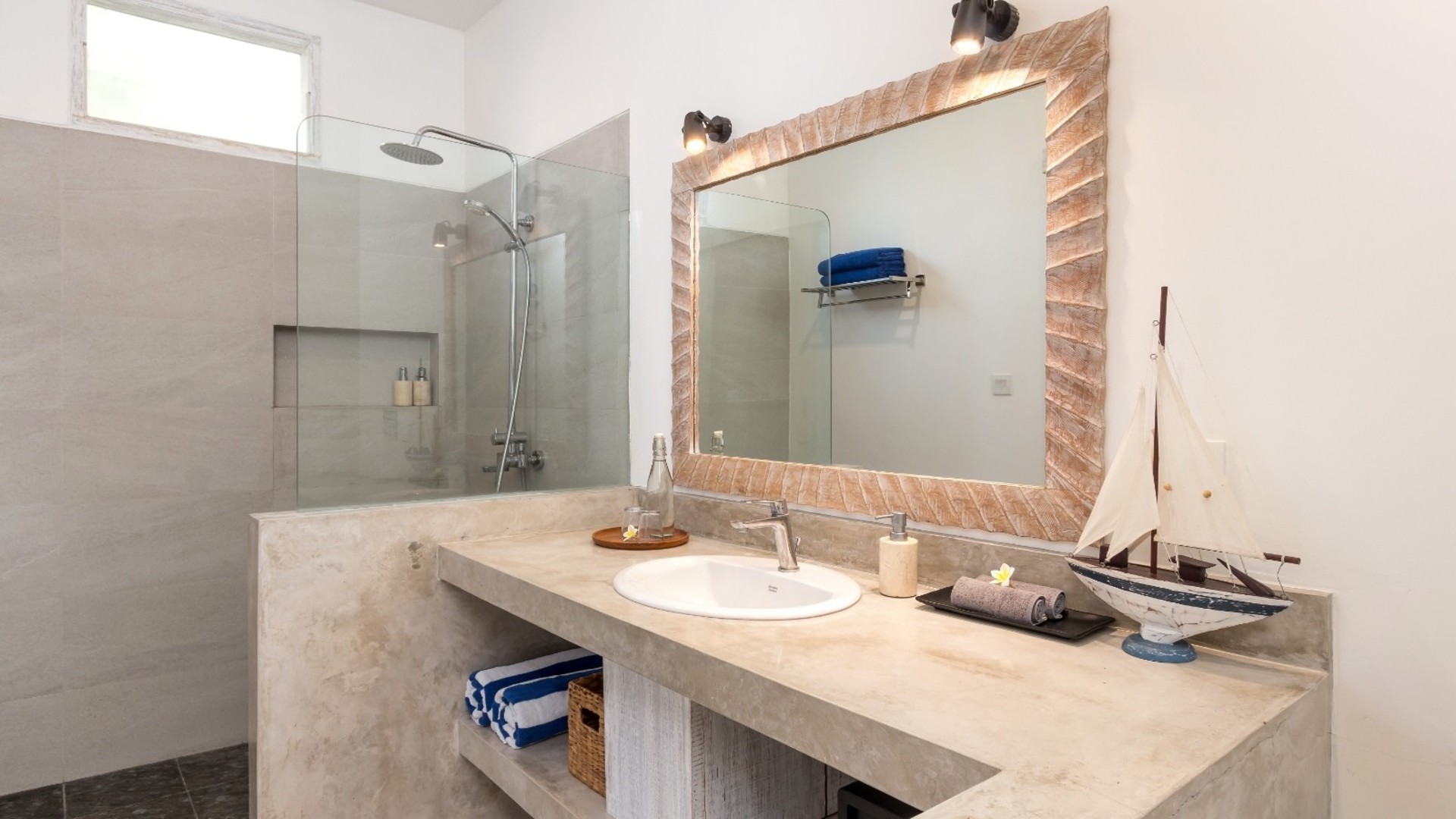 Schöne 3-Zimmer-Villa mit privatem Pool auf Bali, Bali Villa 2207