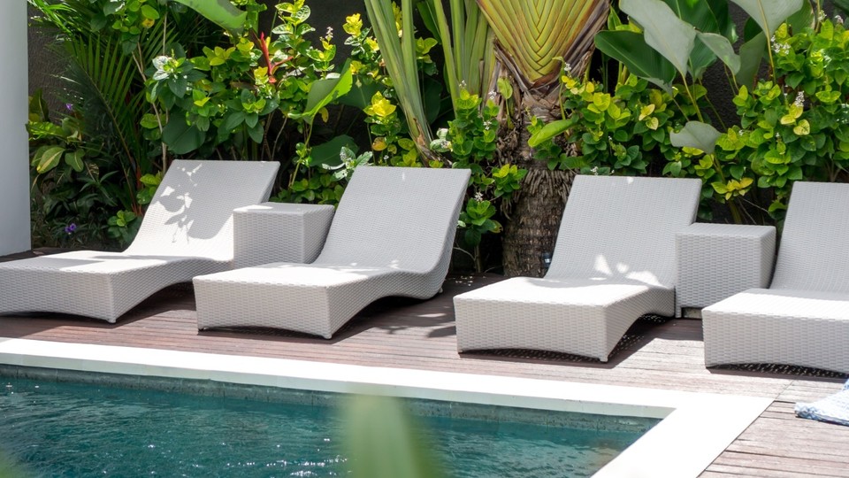 Charmante 7-Zimmer-Villa mit Pool und Balkon auf Bali, Bali Villa 2206