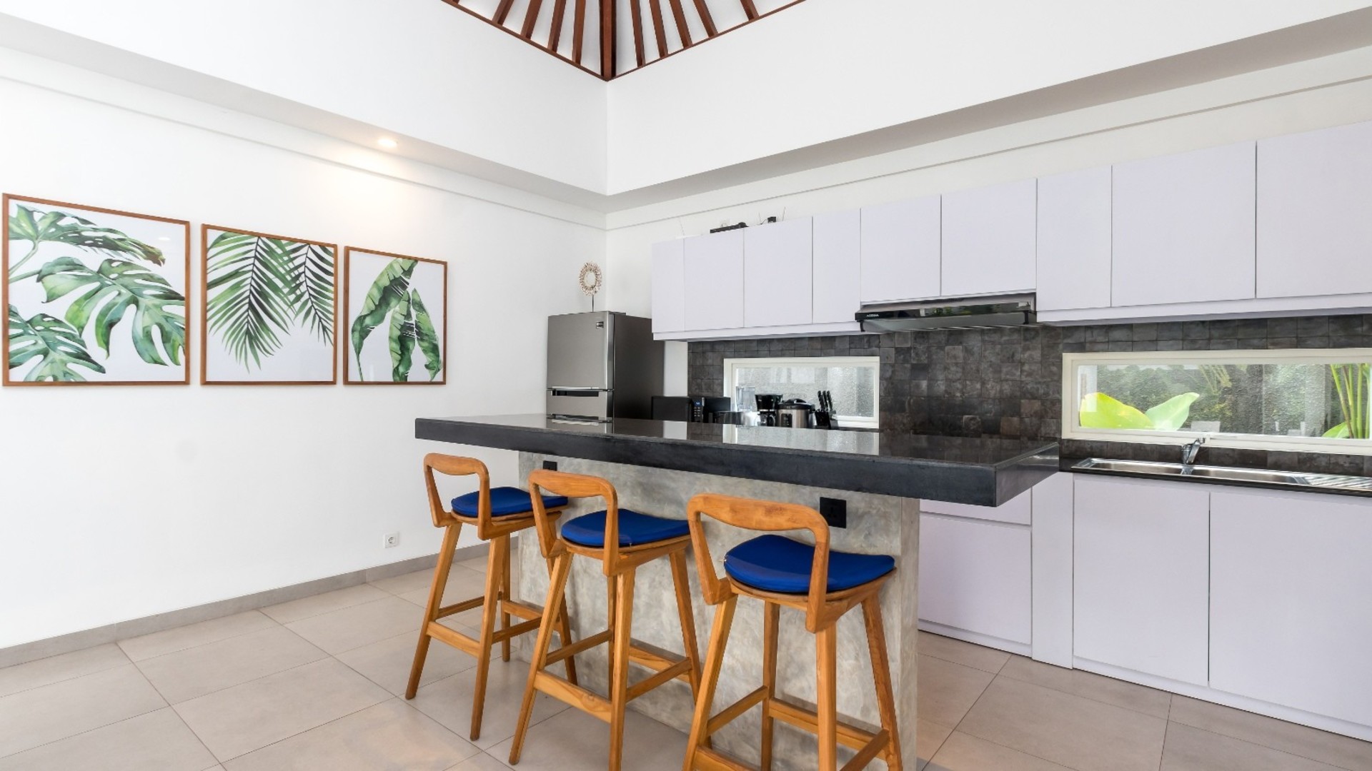 Charmante 7-Zimmer-Villa mit Pool und Balkon auf Bali, Bali Villa 2206