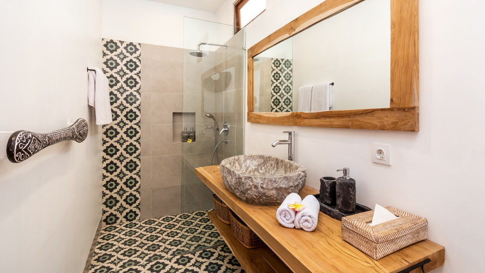 Geräumige 3-Zimmer-Villa mit Garten und Pool auf Bali, Bali Villa 2208