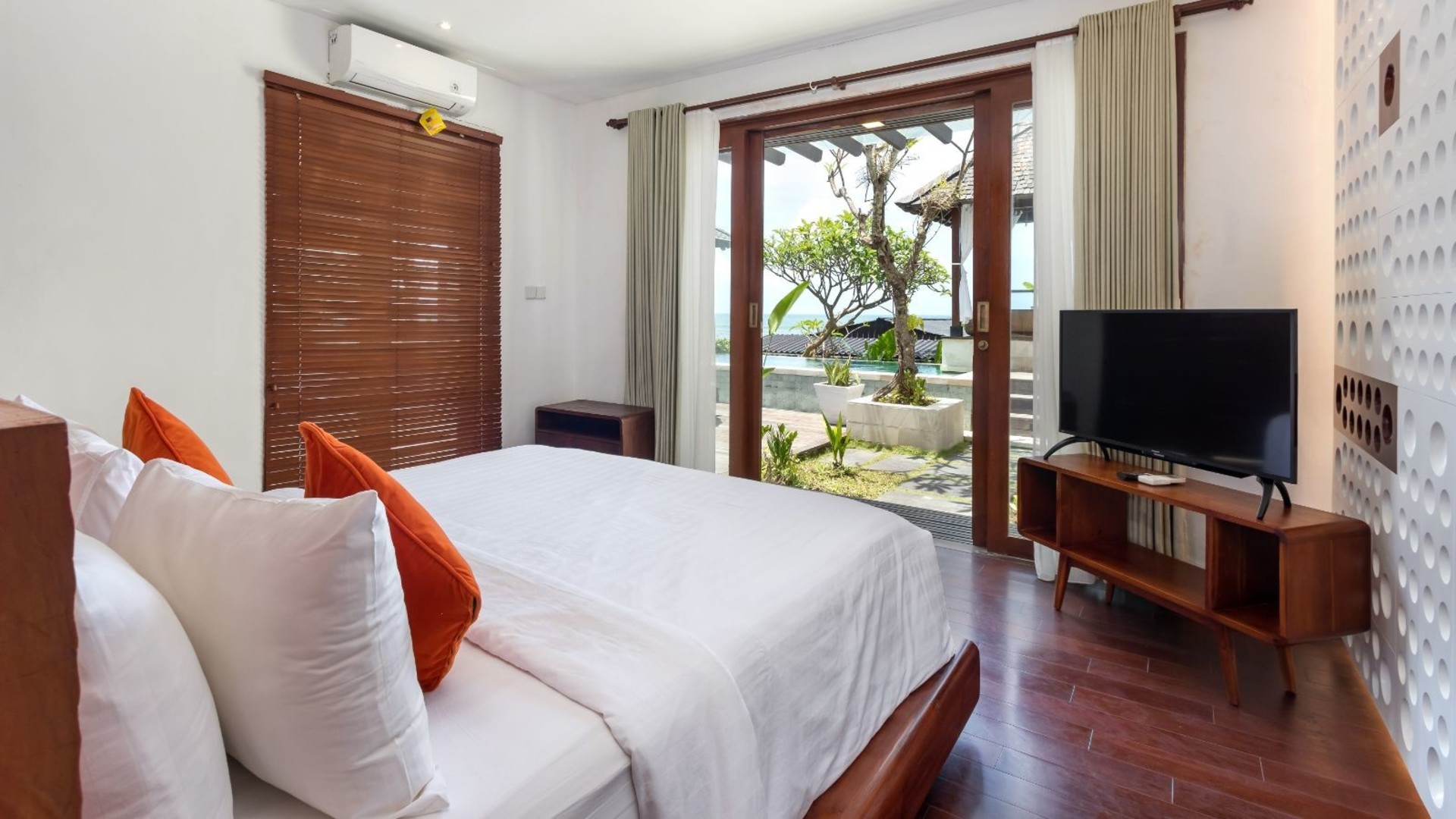 Ruhige 16-Zimmer-Villa mit Pool auf Bali, Bali Villa 2209