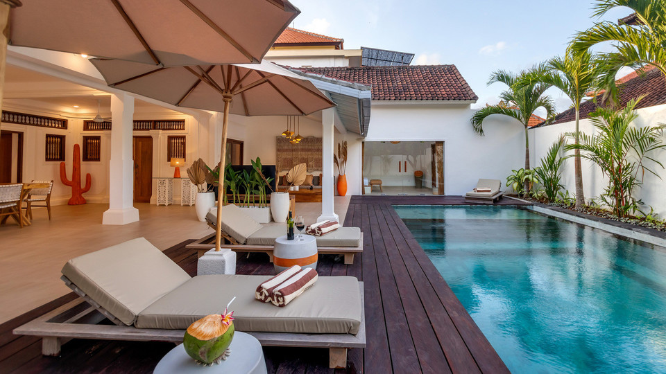 Fantastische 4-Zimmer-Villa mit Pool auf Bali, Bali Villa 2211