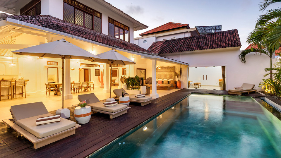 Fantastische 4-Zimmer-Villa mit Pool auf Bali, Bali Villa 2211