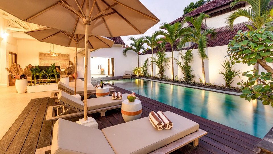 Fantastische 4-Zimmer-Villa mit Pool auf Bali, Bali Villa 2211