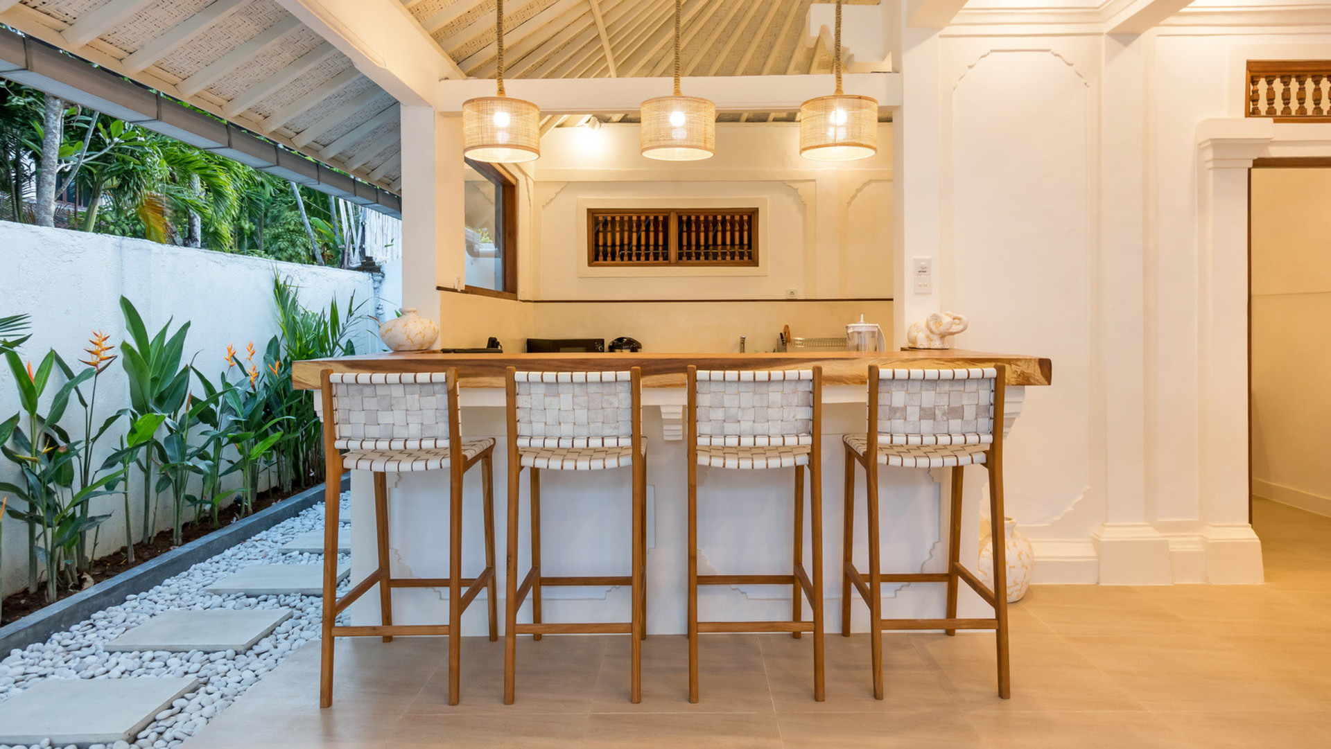 Fantastische 4-Zimmer-Villa mit Pool auf Bali, Bali Villa 2211