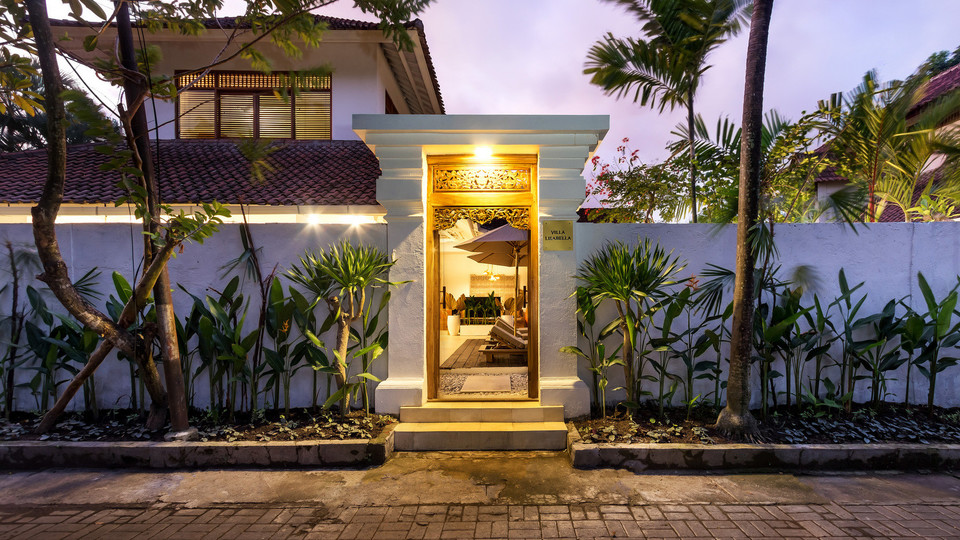 Fantastische 4-Zimmer-Villa mit Pool auf Bali, Bali Villa 2211
