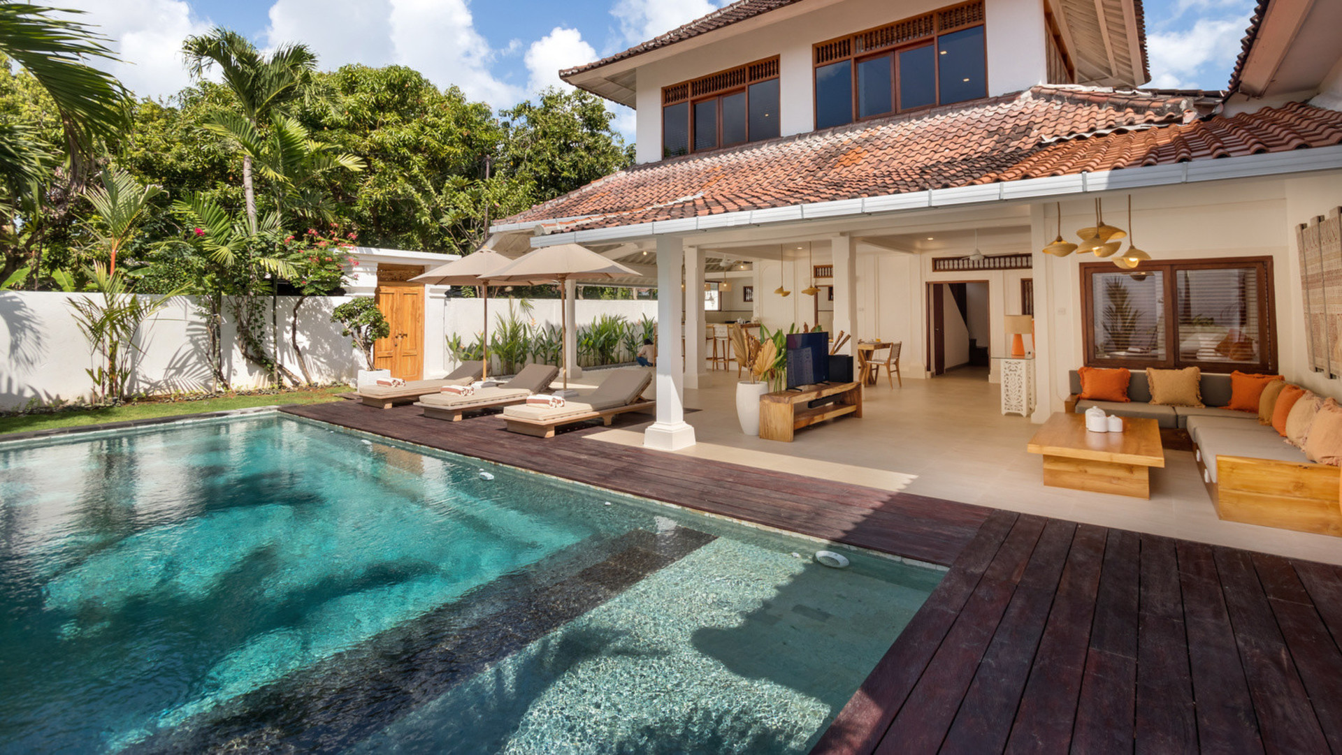 Wunderschöne 4-Zimmer-Villa mit Pool, Bali Villa 2212