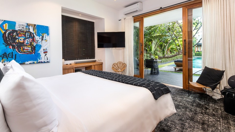 Fröhliche 3-Zimmer-Villa mit Pool und Garten, Bali Villa 2213