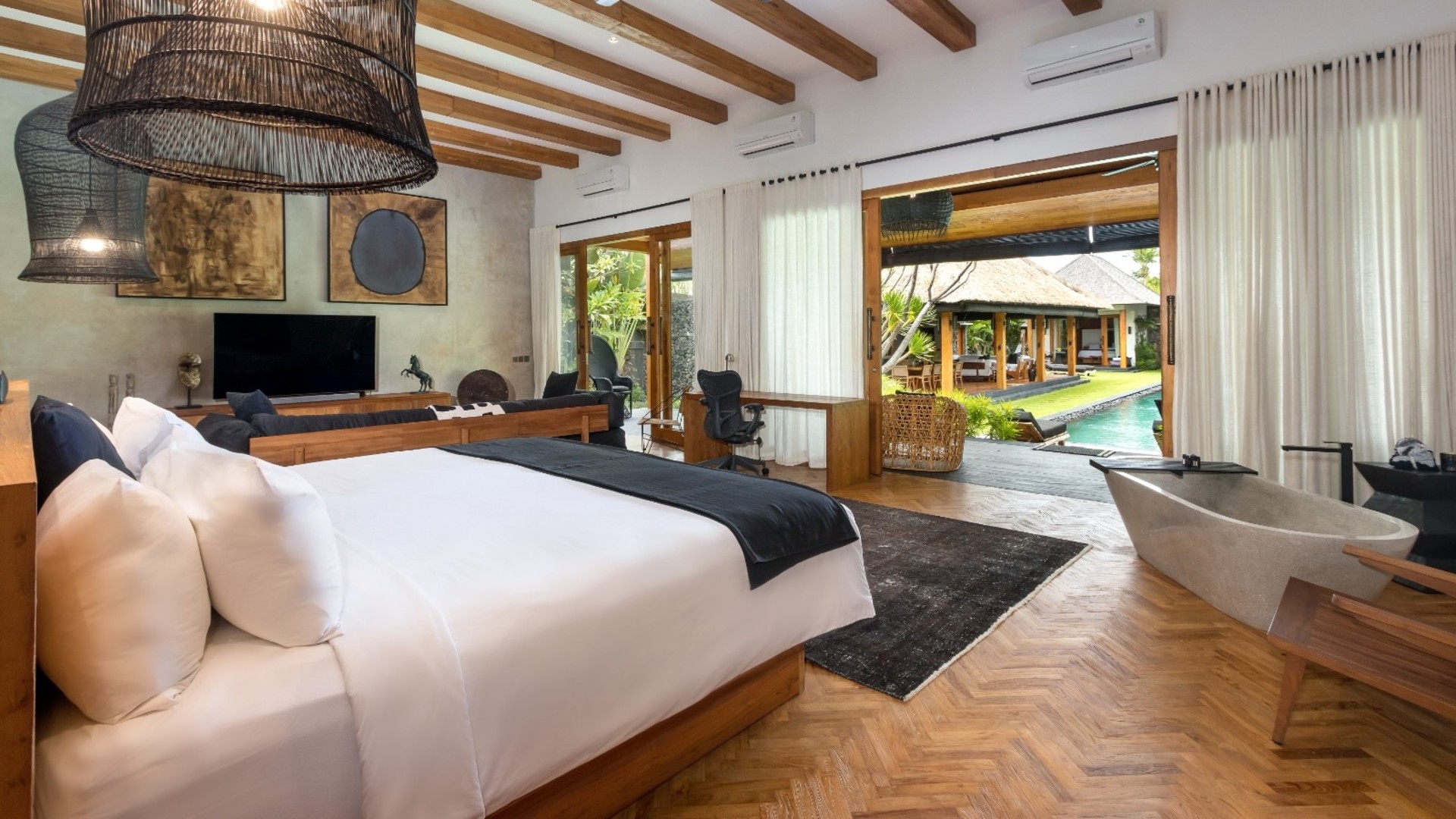 Fröhliche 3-Zimmer-Villa mit Pool und Garten, Bali Villa 2213