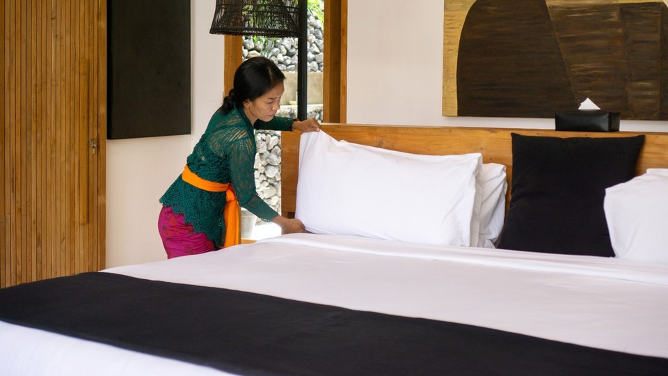 Fröhliche 3-Zimmer-Villa mit Pool und Garten, Bali Villa 2213