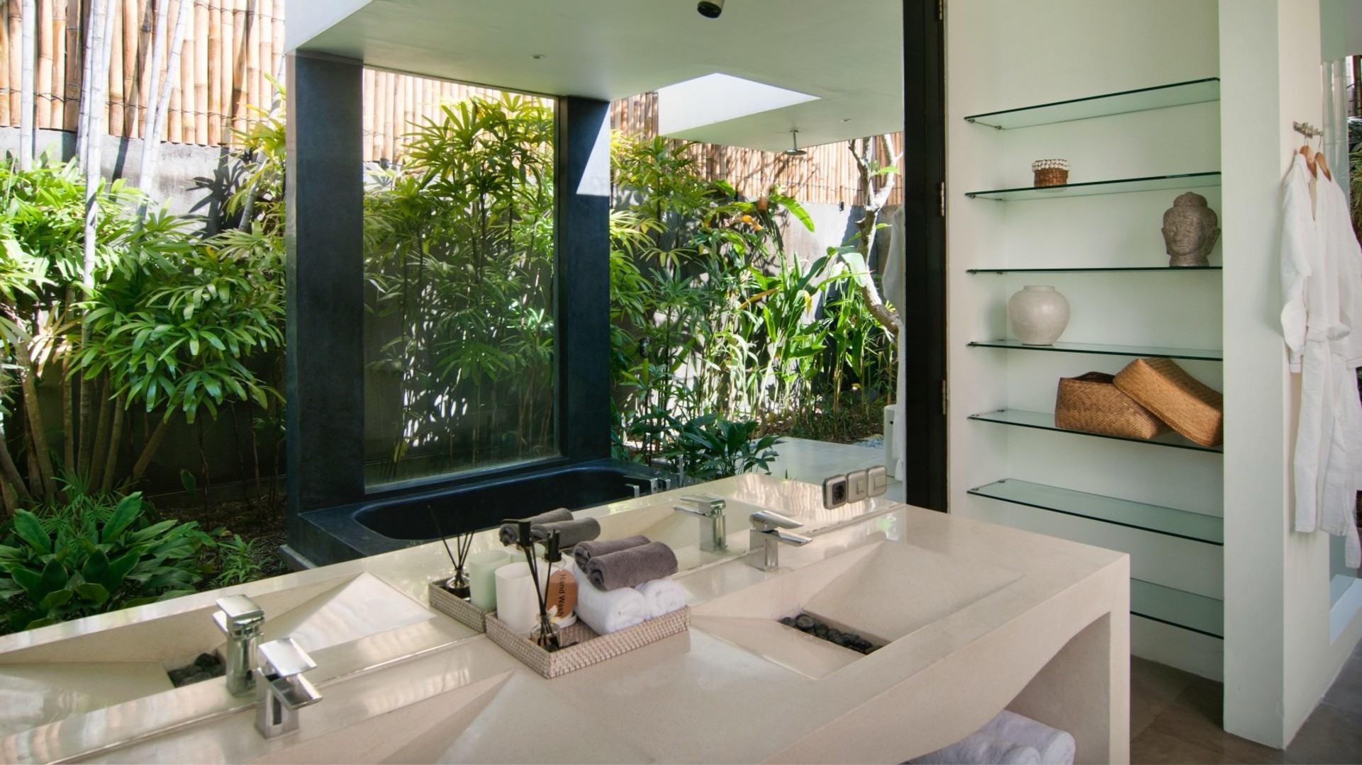 Schöne 2BR Villa mit privatem Pool, Bali Villa 2215
